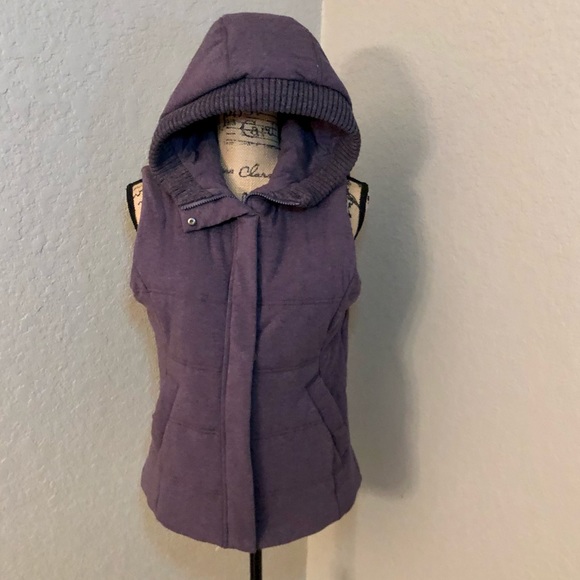 The North Face Women's Medium Vest - Picture 8 of 10